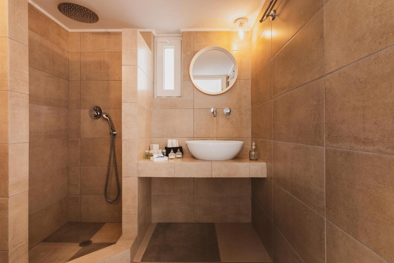 To Rantevou Tis Alykis Rooms & Apartments Kímolos Екстериор снимка