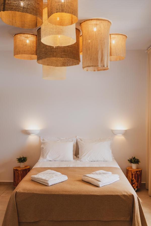 To Rantevou Tis Alykis Rooms & Apartments Kímolos Екстериор снимка